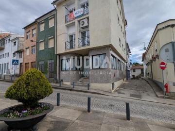 Apartamento T1 totalmente renovado no Centro Histórico de Bragança