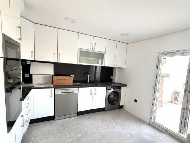 Apartamentos T2 com Garagem e Arrecadação Condomínio Jardi. 74m² Seixal, Arrentela e Aldeia de Paio Pires