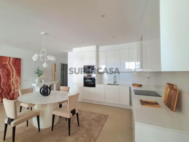Apartamentos T2, condomínio com piscina, perto da praia, Vilamoura, Algarve