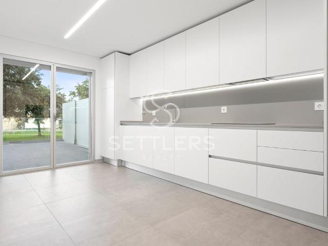 Apartamentos T2 Lombos, Carcavelos 107m² Carcavelos e Parede