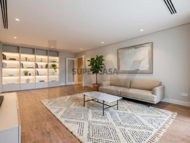 APARTAMENTOS T3 DE ACABAMENTOS DE LUXO MONTIJO MARGEM SUL