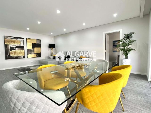 Apartamentos T3 em condomínio de arquitetura moderna com jar. 128m² Quelfes