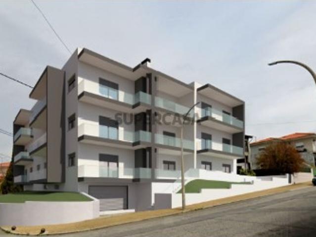 Apartamento T3 novo com varanda e garagem Nogueira do Cravo