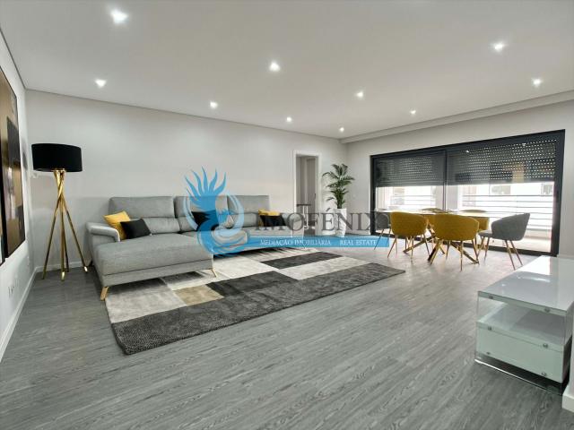 Apartamentos T3 novo com piscina Peares/Quelfes 132m² Quelfes