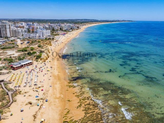 Apartamentos T3 novos com garagem a 300 metros da Praia Ar. 103m² Armação De Pêra