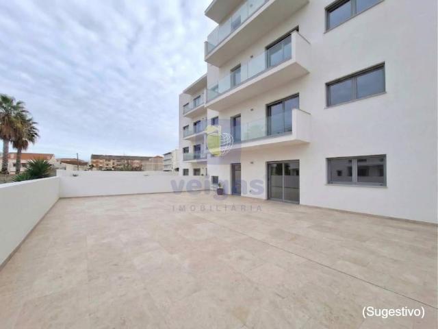 Apartartamento T3 em construção sito na praia da Gala, Figue. 262m² São Pedro