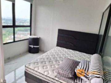 Apartement 1 BR Semi Furnished Bagus The Parc South City