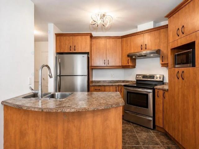apartement 3 1/2 á louer Boulevard Lebourgneuf
