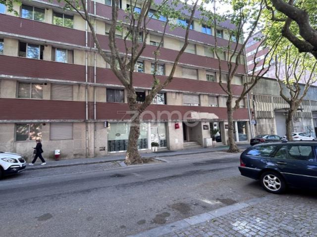 Apartamento T+1com garagem fechada em Matosinhos Sul