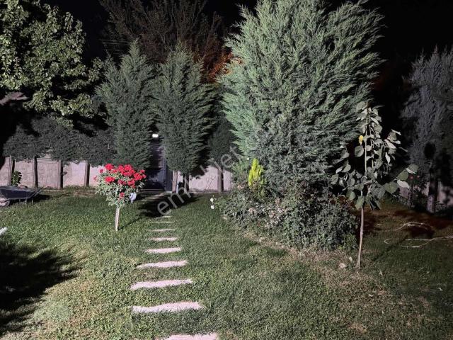 Apdülhamit Caddesi Civarı Erenköy Mahallesi Satılık Villa