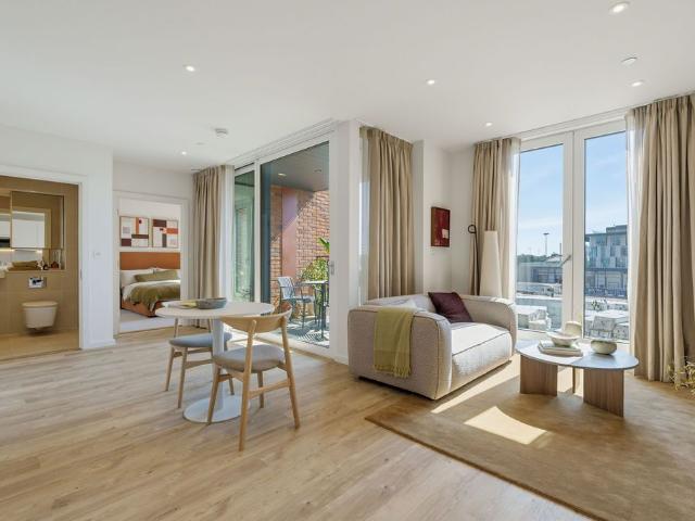 Apex One, Nine Elms, London SW8, 1 bed flat to rent, £3,120 pcm | PrimeLocation