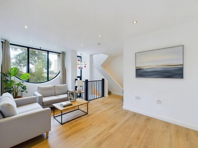 Apex Drive, Frimley, Camberley. 3 bed semi detached house to rent £2,100 pcm £485 pw