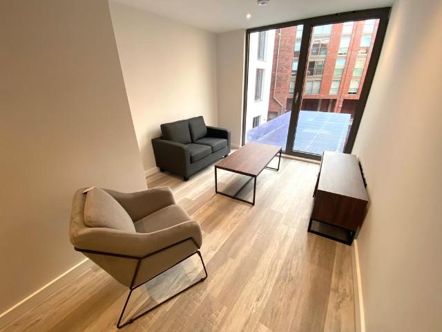 Apex Lofts, Birmingham, B12 1 bed apartment to rent £900 pcm £208 pw