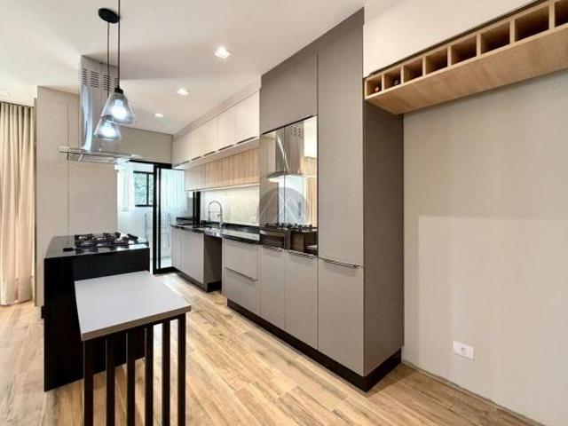 Apê totalmente mobiliado à venda, 3 quartos 1 suíte com 138m² R$ 990.000 Centro SJP/PR