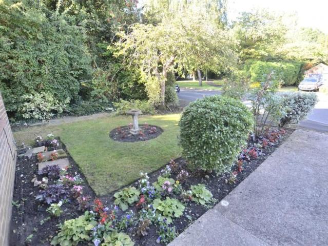 Apeldoorn Drive, Wallington, SM6