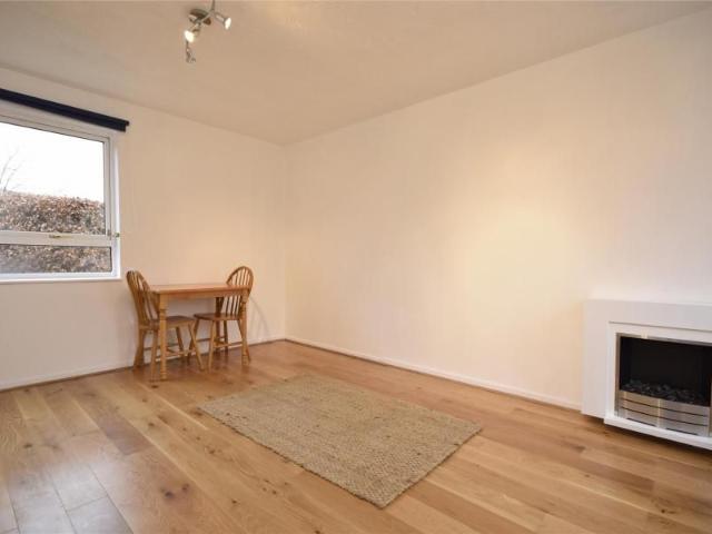 Apeldoorn Drive, Wallington, Surrey, SM6