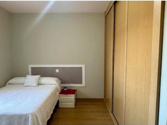 Apihouse vende acogedor piso en el centro de Santa Olalla de 2 dormitorios y 67 m2