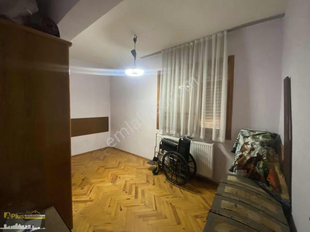 Aplus Gayrımenkul'den Satılık Ters Dubleks 3+1 Daire