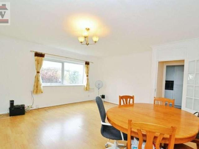 Aplin Way, Isleworth, TW7