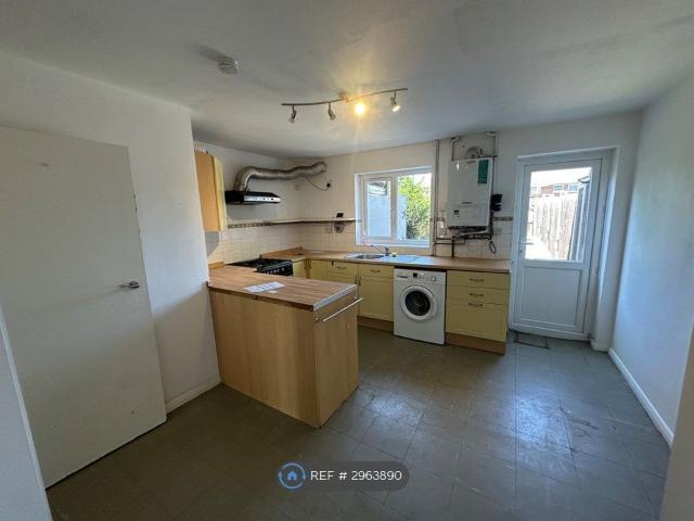 Aplin Way, Isleworth TW7, 3 bed terraced house to rent, £2,500 pcm | PrimeLocation