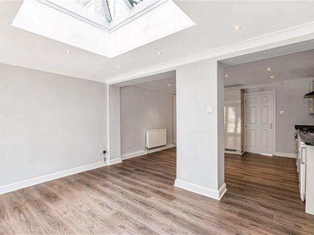Aplins Close, Harpenden, AL5 2QB