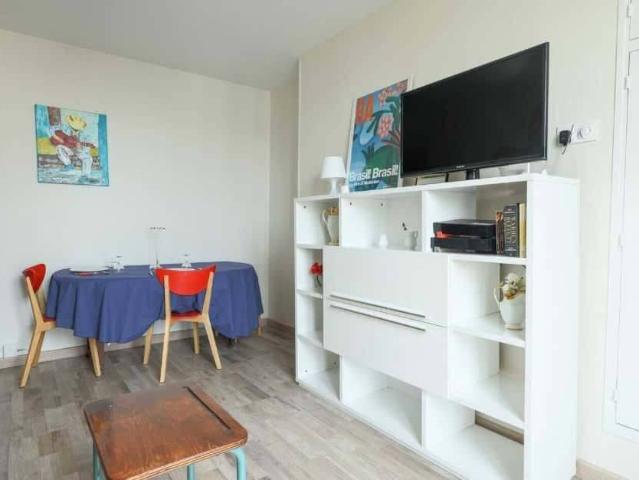 Appt avec balcon 1BDR/2P Gare d'Austerlitz/13?