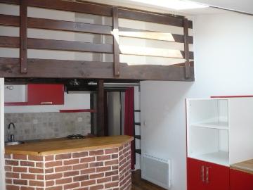 APPT ANCIEN 2 PIECES AVEC CACHET