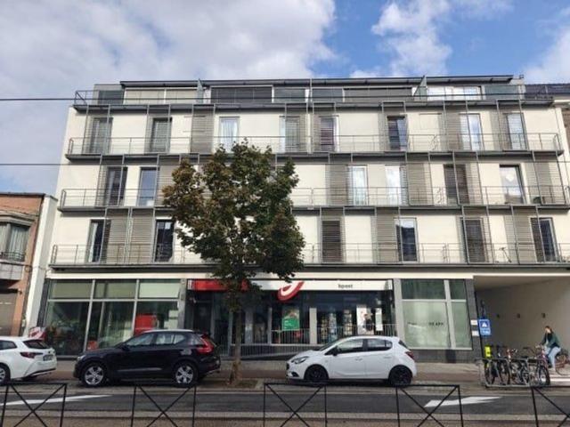 APPT. GENT ST PIETERS, TERRAS, STAANPLAATS, VRIJ 1 OKT