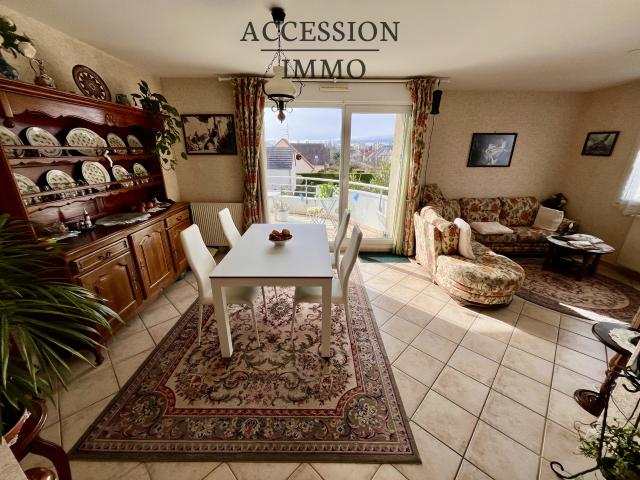 Appt T5 Dijon TOISON de 81 m2 Dernier étage 3 CHAMBRES Petit immeuble Terrasse SUD + 2 balcons Gd GARAGE + PKG