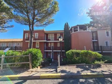 Appt T2 avec loggia vue mer + Piscines +Parking privé en sous sol ST Raphaël