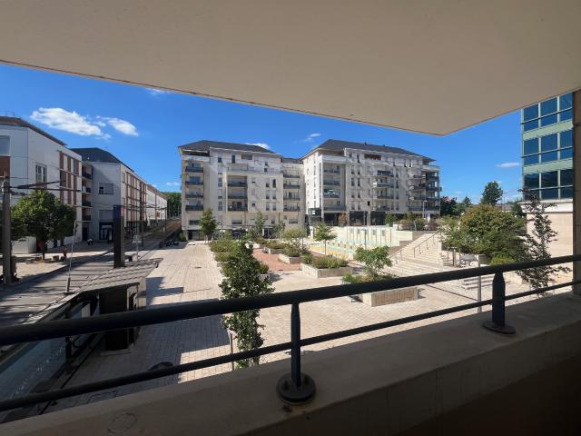 Appt T3 Coligny avec balcon et stationnement