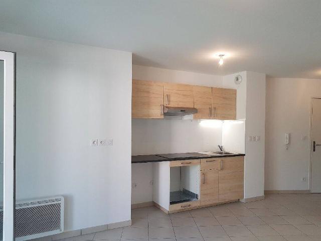 APPT T3 DANS RESIDENCE RECENTE