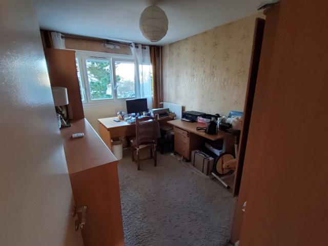 Appt 2 chambres 4ème etge Val de Chézine