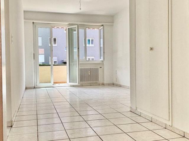Appt.3½Bellinz. nuovo svincoloA2, Garage, condom. incl
