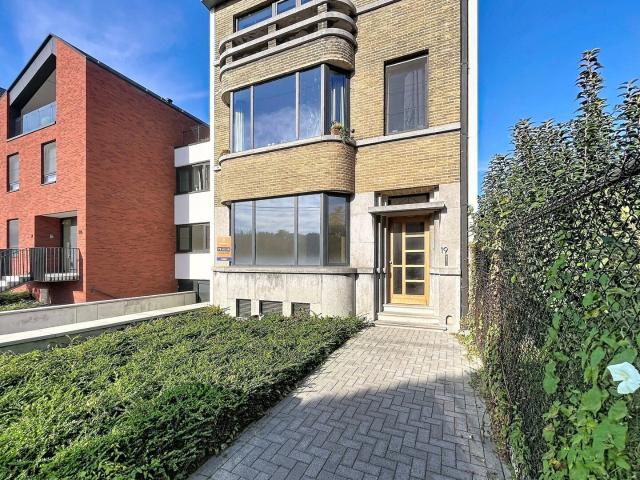 App 3slpks tuin en autostaanplaats op een toplocatie!