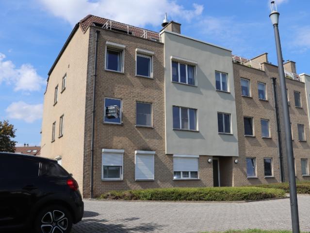 APP op 1eV met LIFT, 2 SLK, garage & terras met uitzicht op binnentuin