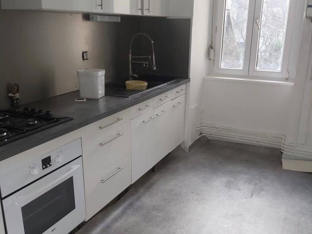 APPART F3 PROCHE CENTRE VILLE