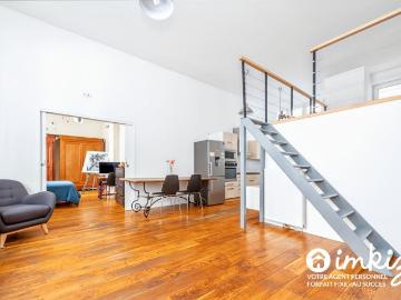 Appart style loft dans le quartier des artistes