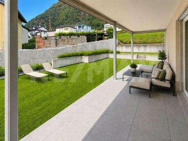 Appartamento 3.5 con giardino e 2 posti auto