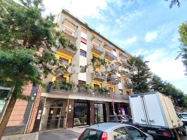 Appartamento 3 camere da letto, Caserta Caserta 81100 ES96147745