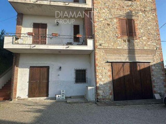 Appartamento 3 camere da letto, Castiglione Del Lago Umbria DLS102759603