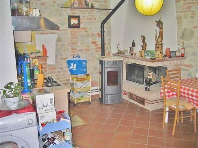 Appartamento 3 camere da letto, Castiglione Del Lago Umbria ES96308725