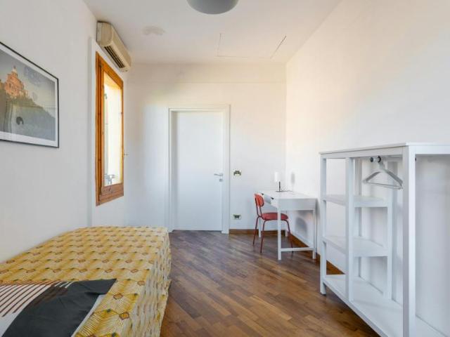 Appartamento 3 camere da letto, Bologna Bologna 40124 ES104225311