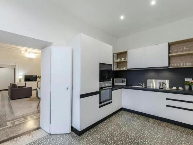 Appartamento 3 camere da letto, Genoa Genoa 16123 ELS98889432