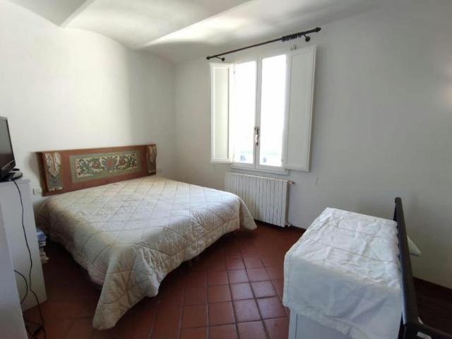 Appartamento 3 camere da letto, Florence Florence 50123 DLS104783541