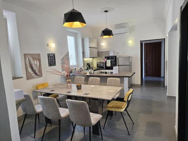 Appartamento 3 camere da letto, Frascati Rome 00044 DS104108057
