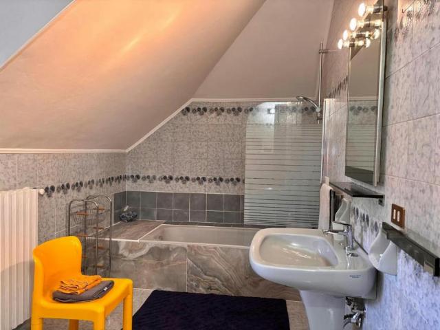 Appartamento 3 camere da letto, Montecatini Montecatini 51016 ELS103740504