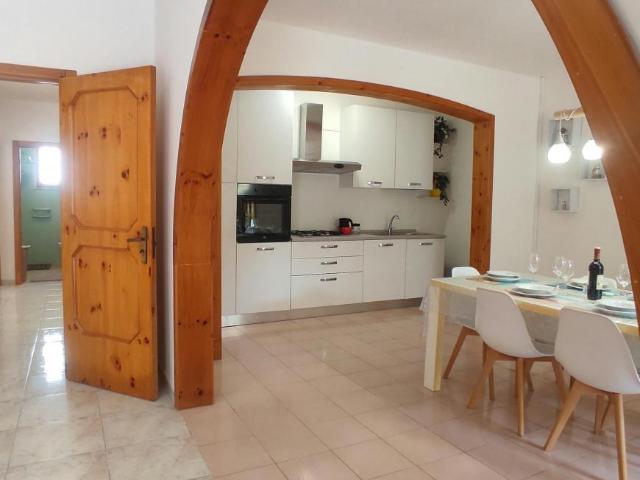 Appartamento 3 camere da letto, Marina di Mancaversa Marina di Mancaversa 73057 ES90911370