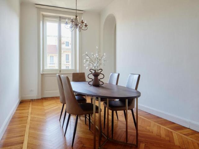 Appartamento 3 camere da letto, Milan Milan 20123 ELS100717983