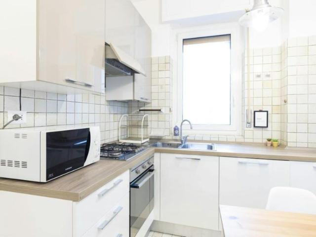 Appartamento 3 camere da letto, Milan Milan 20139 DS103655945